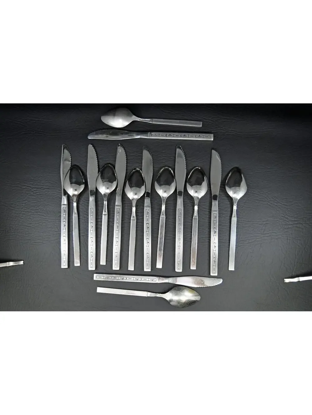 VTG Continental Airlines by Oneida CACACACA Stainless Flatware 8 Spoon 8 Knife